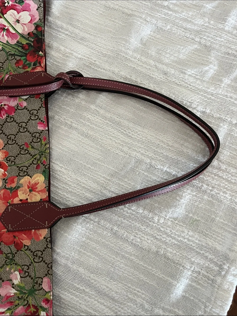 Gucci Floral GG Supreme Tote in Pink and Brown